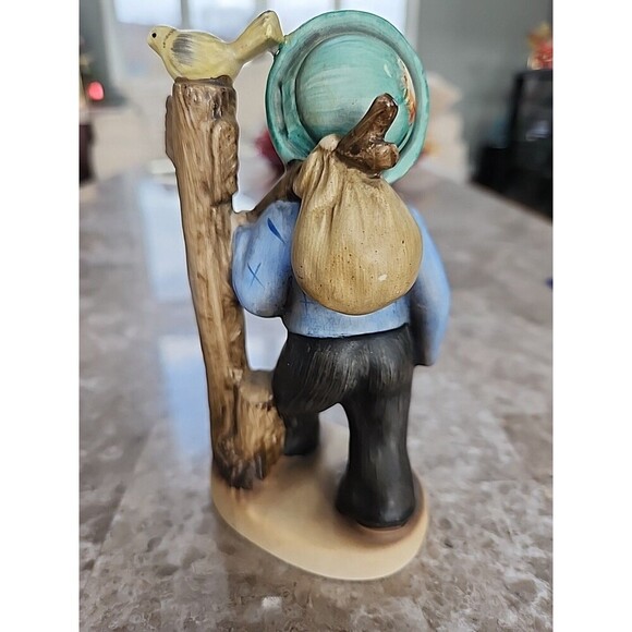 Vintage Napco "Vagabond" SH1B Ceramic Figurine Boy with Bird on Pole Sign - Picture 2 of 5